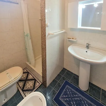 Vico House 1 *