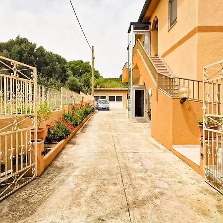 Apartman Vico House 1 *